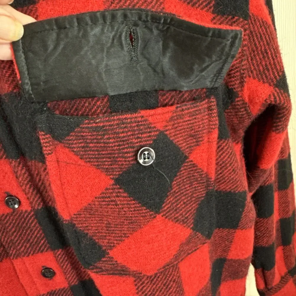 Vintage Men's PENNEY'S TOWNCRAFT Red Plaid Flannel Wool Shirt Sz 15.5 L 40 Chest